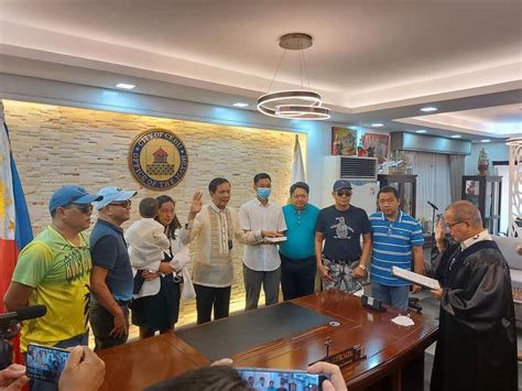 Rama assumes Cebu City mayorship .